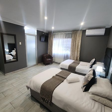 Sleep In Beauty Guesthouse นิวคาสเซิล ภายนอก รูปภาพ